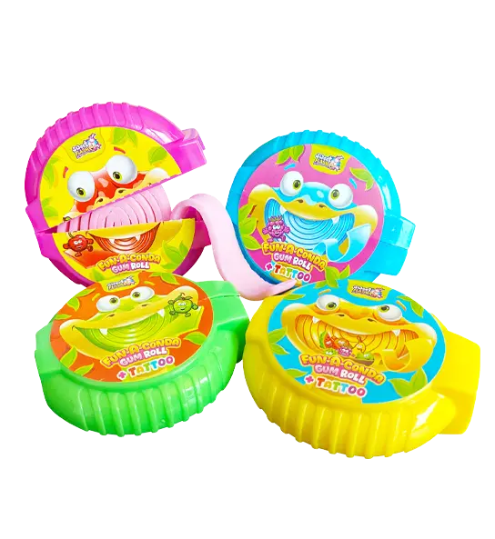 Bunte Verpackungen von Kaugummis in Form von Tieren mit Rollen, darunter ein pinkes, rotes, grünes und gelbes Exemplar.